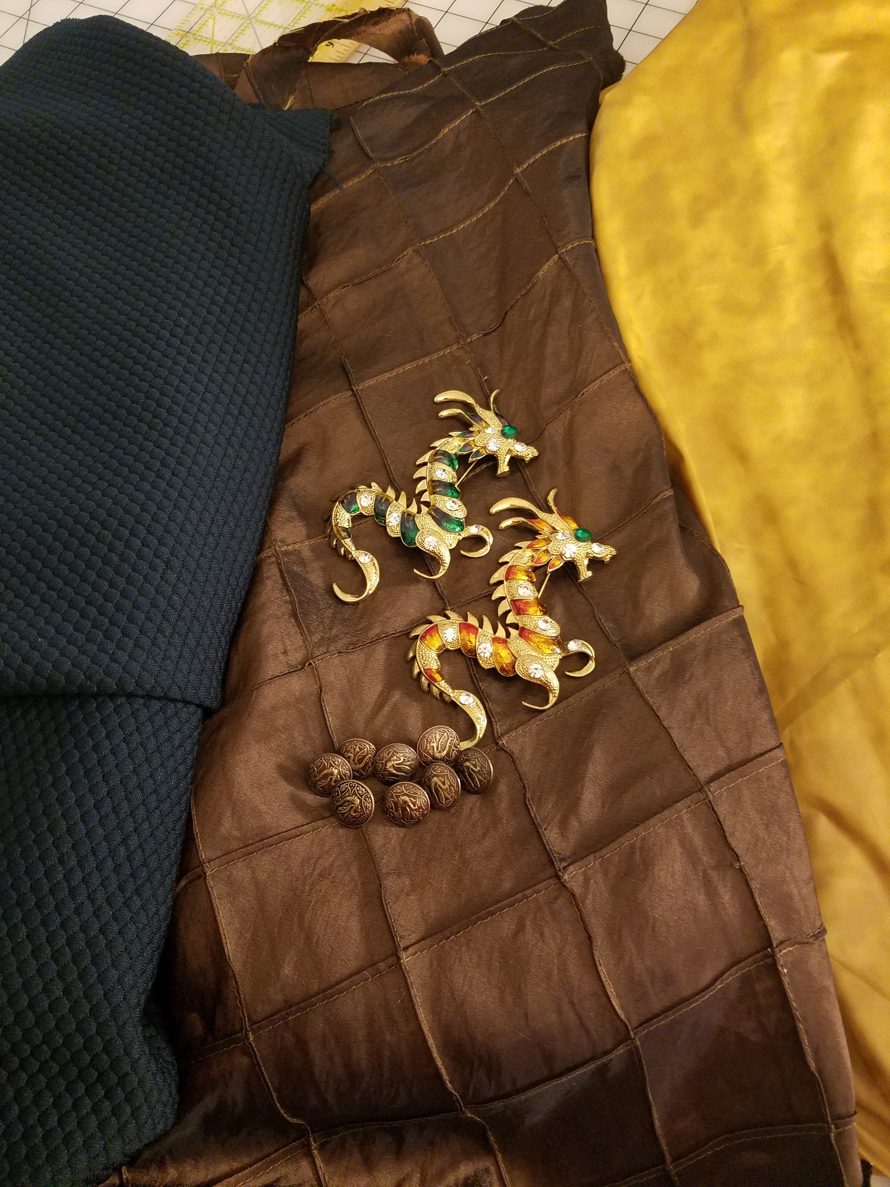alt: Materials used for creating a DIY Halloween costume